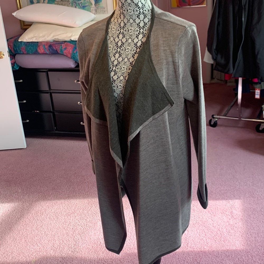 Lineamaglia made in Italy size large sweater jacket